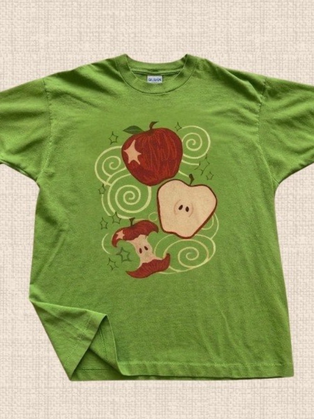 Gildan Green Apple Graphic Tee